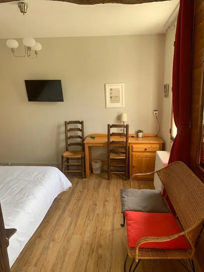Au Sans Souci Hotel Saint-Paul-les-Monestier 2*,